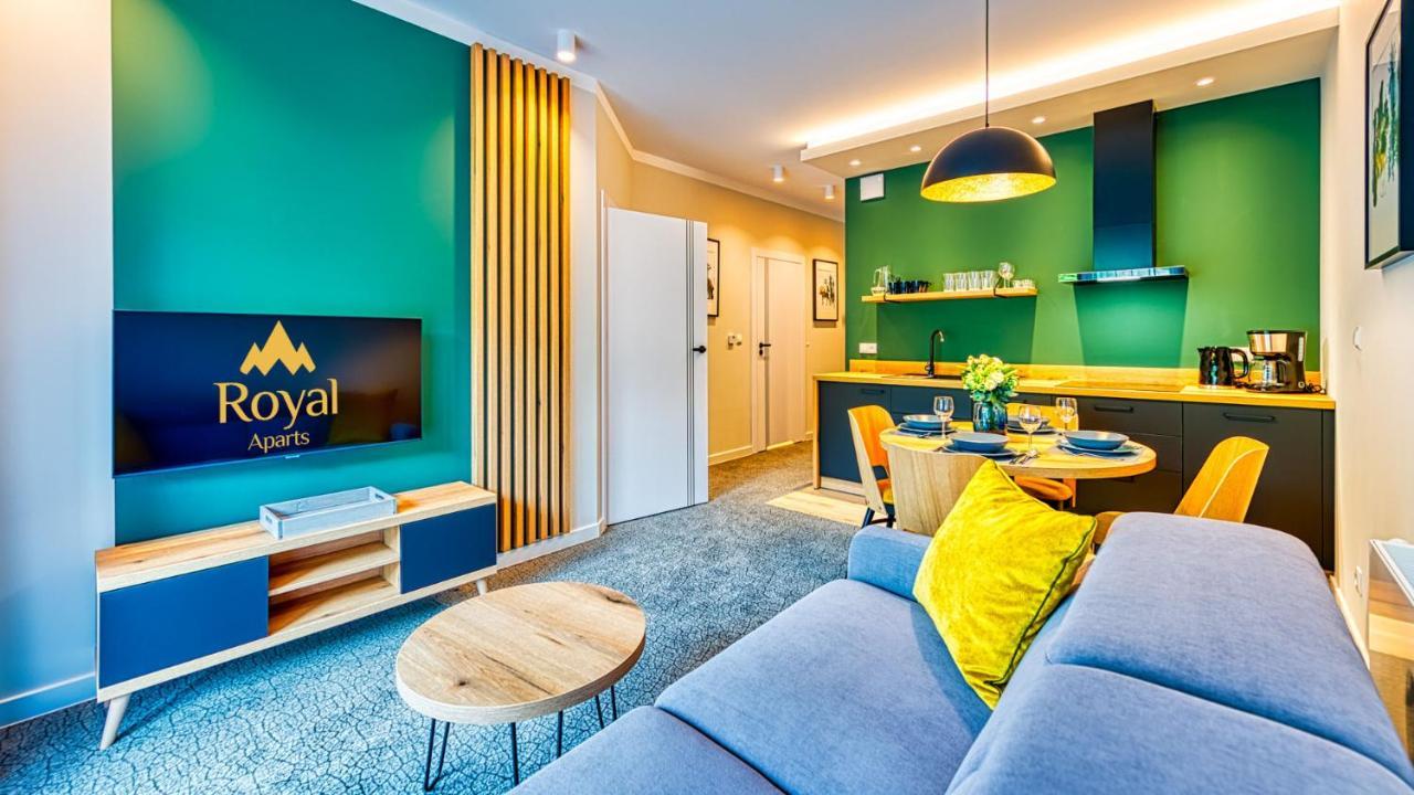 Apartamenty Vip Centrum - Wczasowa 17 By Royal Aparts Świeradów-Zdrój エクステリア 写真
