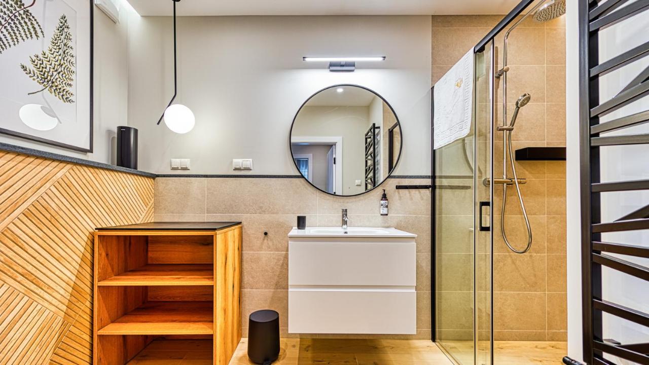 Apartamenty Vip Centrum - Wczasowa 17 By Royal Aparts Świeradów-Zdrój エクステリア 写真